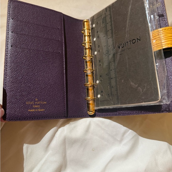Authentic Louis Vuitton Purple and Gold Textured Accessory agenda - Picture 3 of 4
